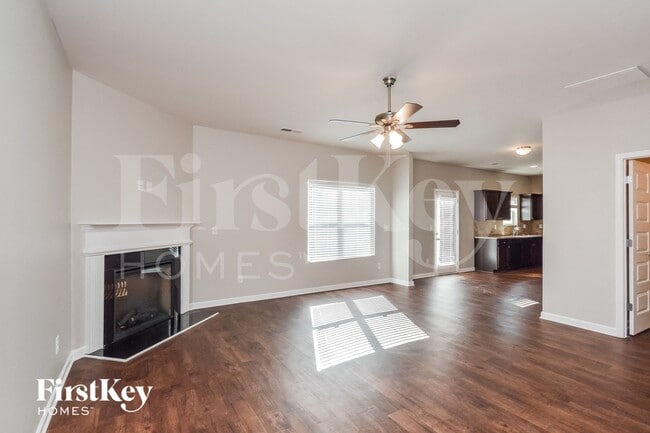 Photo - 515 Oak Terrace Dr