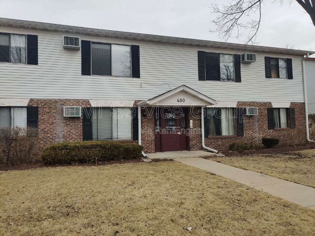 Building Photo - 400 Echo Ln Unit 4