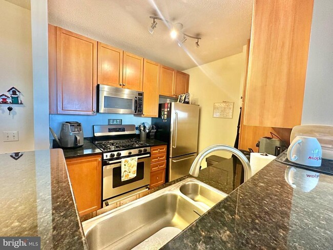 Photo - 851 N Glebe Rd Apartment Unit 1714