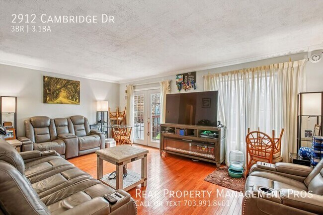 Photo - 2912 Cambridge Dr