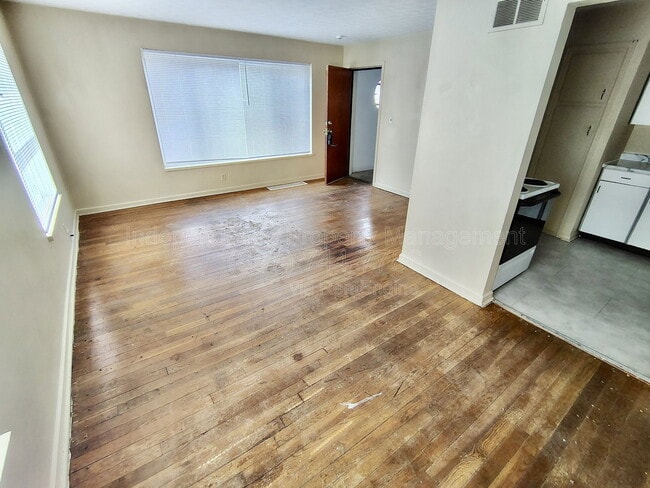 Photo - 4278 Catalpa Dr. Unidad 4