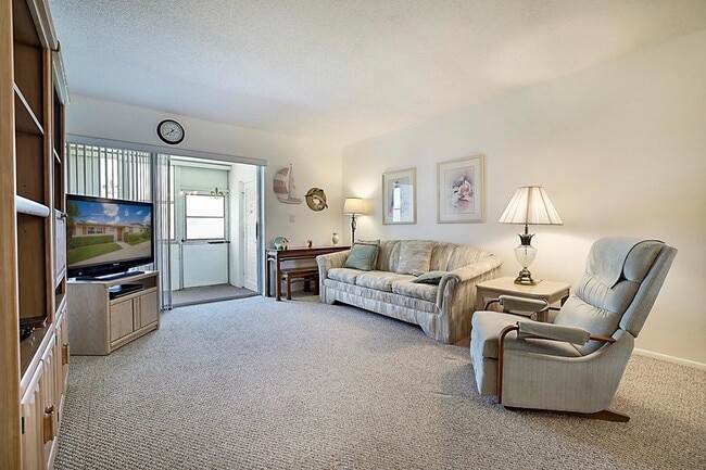 Photo - 2703 Dudley Dr W House