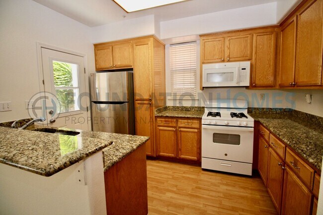 Photo - Great Layout, Newer Hamilton Condo - A/C - FOUNDATION -