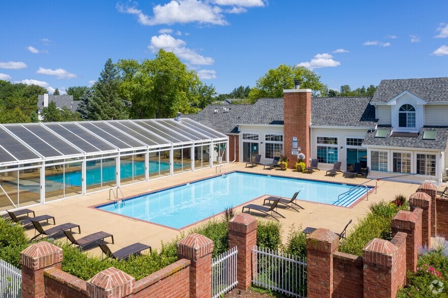 Outdoor Swimming Pool