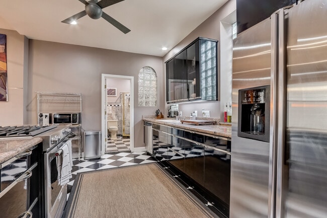 Photo - 1679 N Cass St Unit 1679 N Cass St Apt #1