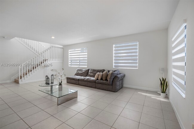 Photo - 21189 SW 127th Ave
