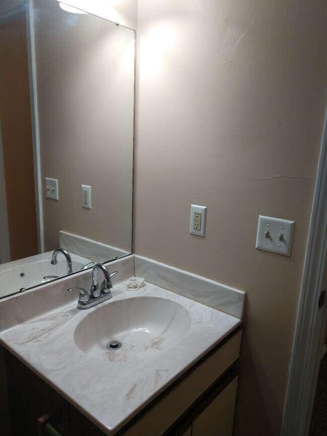 Photo - 1819 Summerhaven Ave