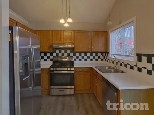 Photo - 3460 Cedarhurst Way