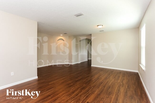 Photo - 78295 Saddle Rock Rd