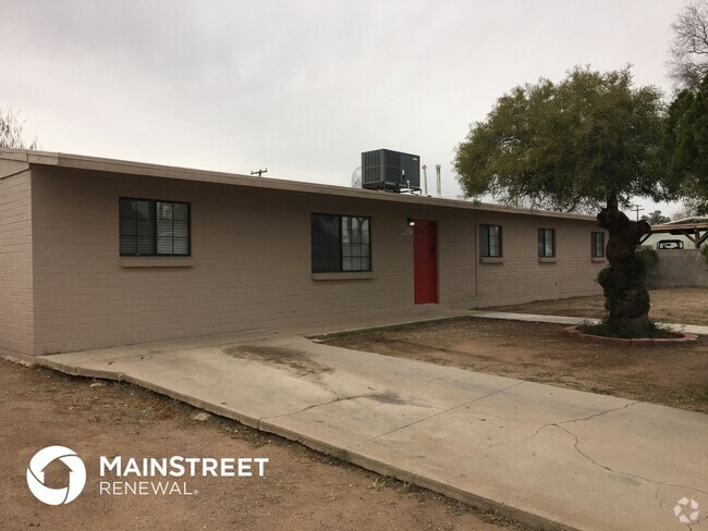 Building Photo - 2561 W Virginia St Rental