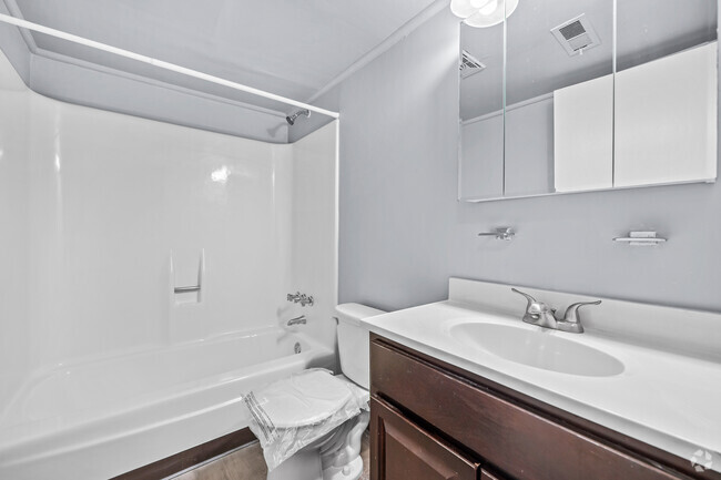 2BR, 2BA- 1280SF - Aspen Apartments