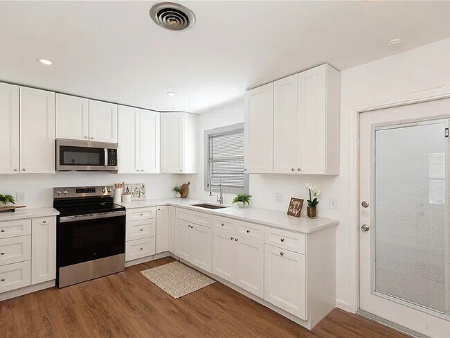 Photo - 4334 Randall Dr