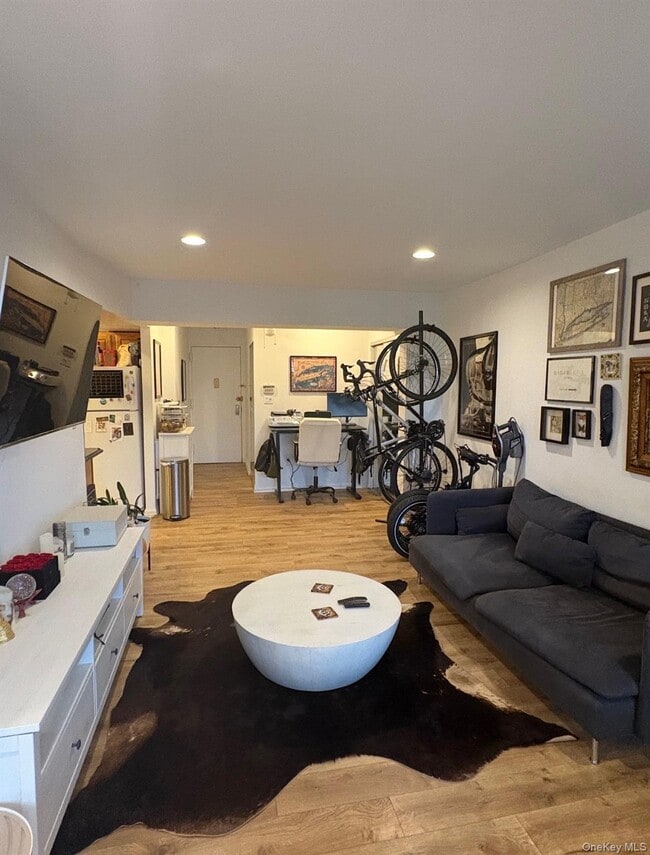 Photo - 55 Monroe Blvd Unit 2S