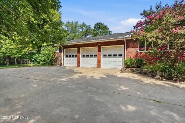 Photo - 470 Monmouth Pl