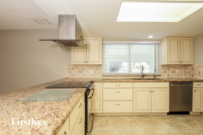 Photo - 11202 N 38th Ave
