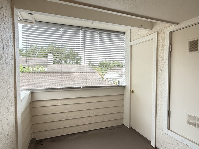 Photo - 77 Village Cir