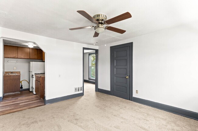 Photo - 2009 Sullivant Ave Unit 2