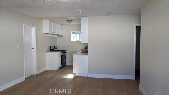 Building Photo - 25401 Spring St