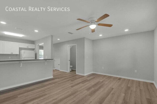 Photo - 2259 Whitman Ln