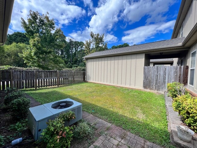 Photo - 1630 Academy Dr