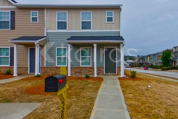 Photo - 528 Ivy Brook Way