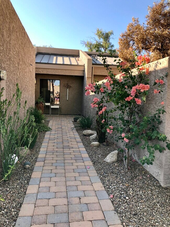 Photo - 25 E Redondo Dr