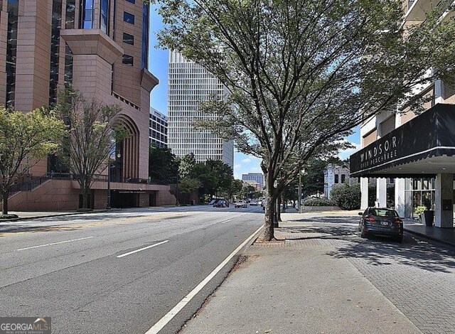 620 Peachtree St NE Unit 1211