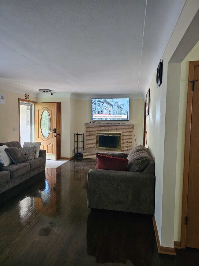 Building Photo - Allianze Sr. Community Rental