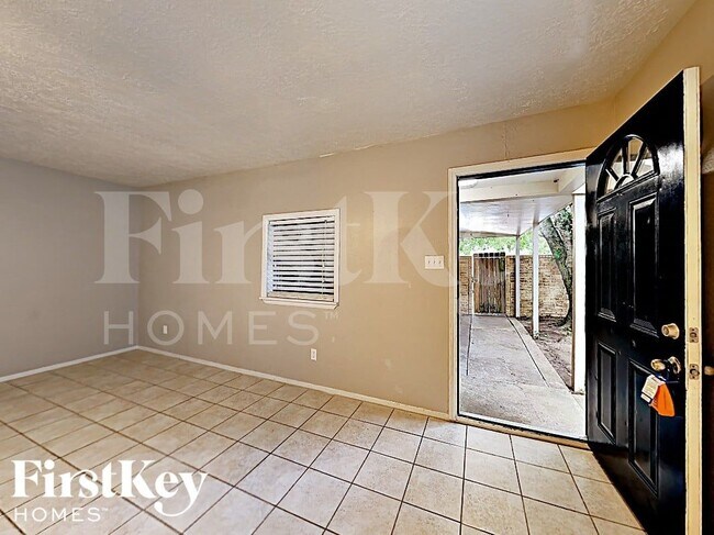 Photo - 2009 Tremont Ct