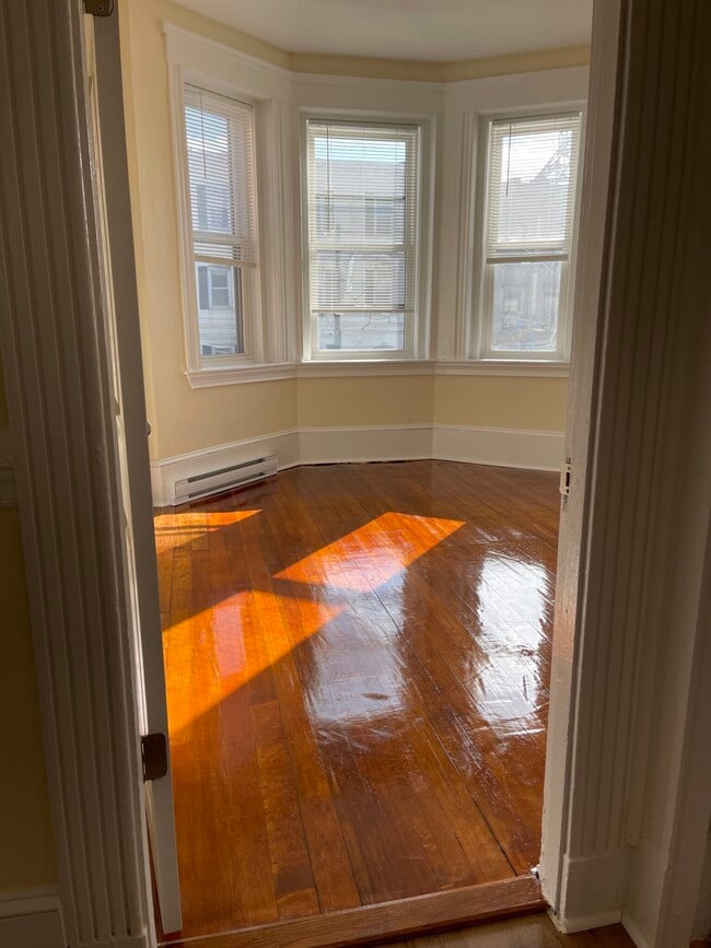 Photo - 895 Huntington Ave Unidad 4