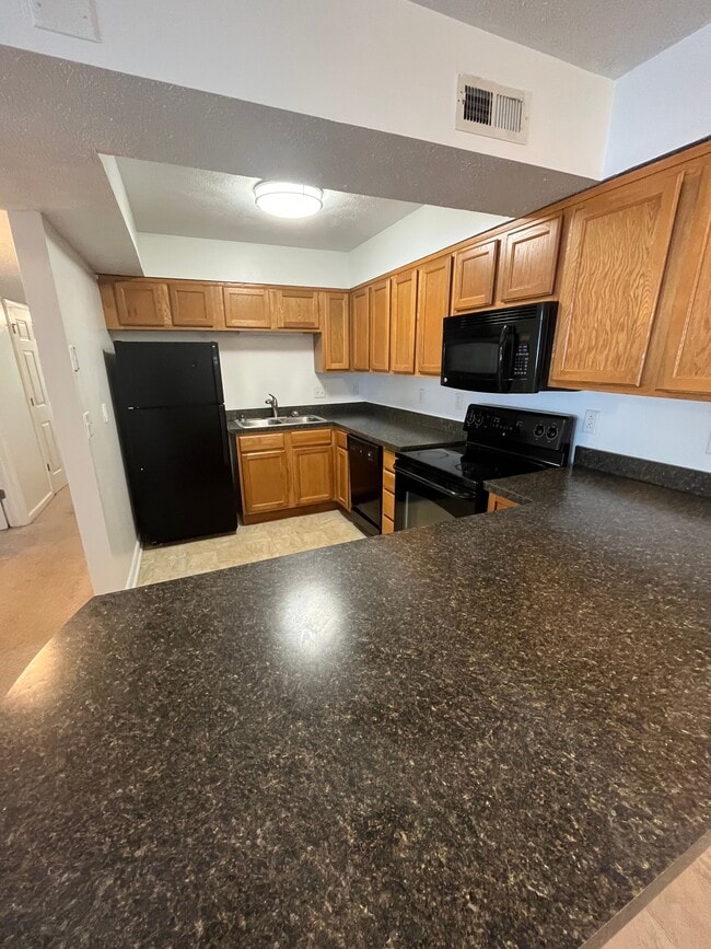 Photo - Cascade Pointe