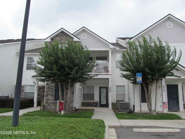 Building Photo - 2200 Marsh Hawk Ln Unit 306