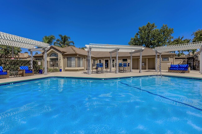 Photo - Oak Hills Apartments