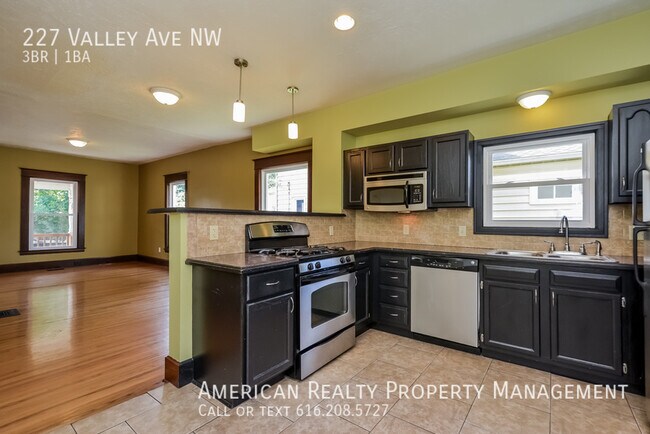 Photo - 227 Valley Ave NW