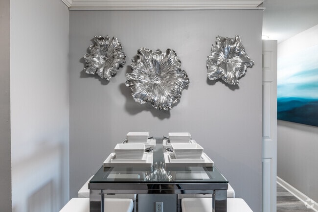 2 BR, 2 BA - Dining Area