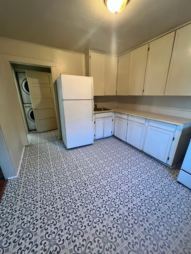 1616 Kirkman St Unit 1
