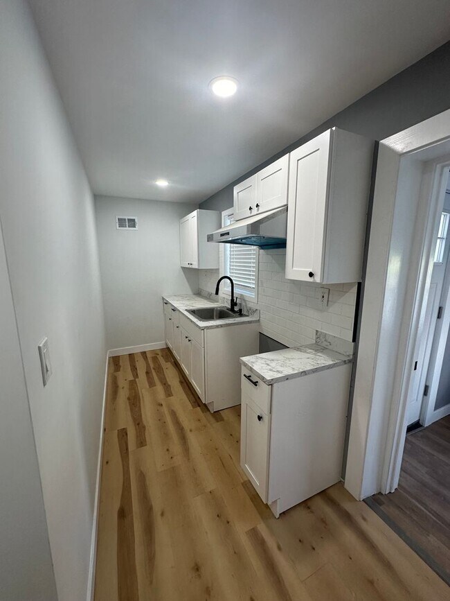 Photo - Beautiful renovated 3 bedroom townhome