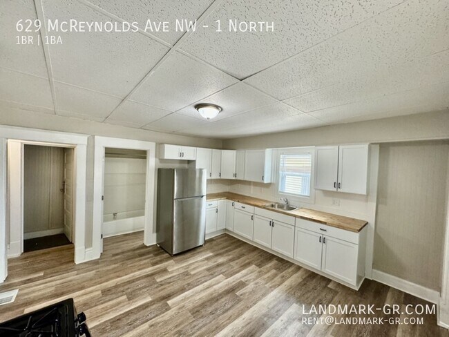 Photo - 629 Mc Reynolds Ave NW Unit 1 North
