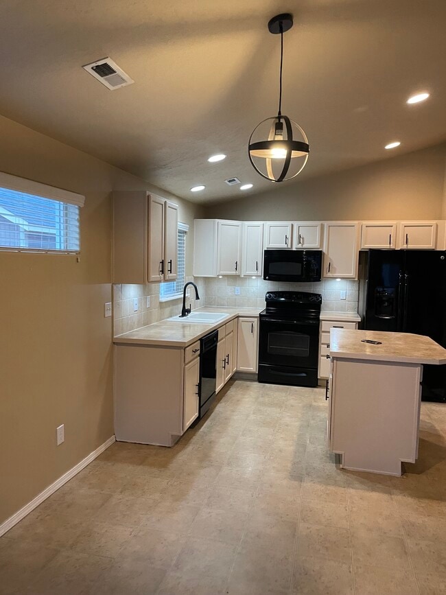 Photo - 314 SW Homestead Ave