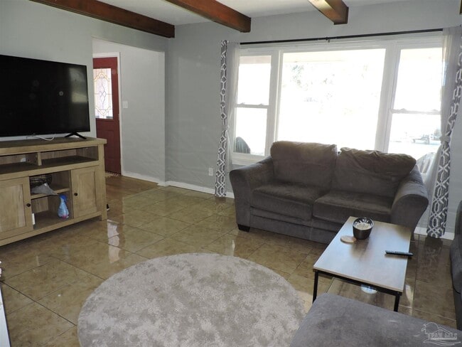 Photo - 435 Belle Chasse Dr