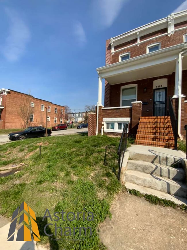 Photo - End Unit 3 Bedroom + Den with Backyard and Semi Finished Basement