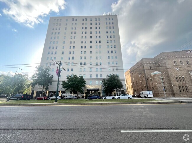 Building Photo - 1205 St Charles Ave Rental