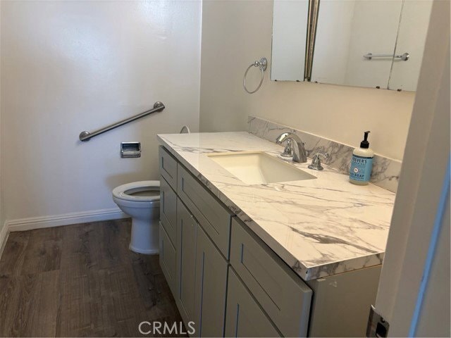 Photo - 1424 W 170th St