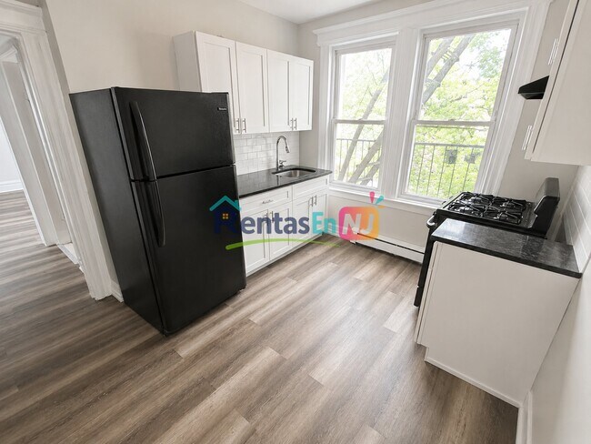 Photo - 175 Woodside Ave Unidad 7