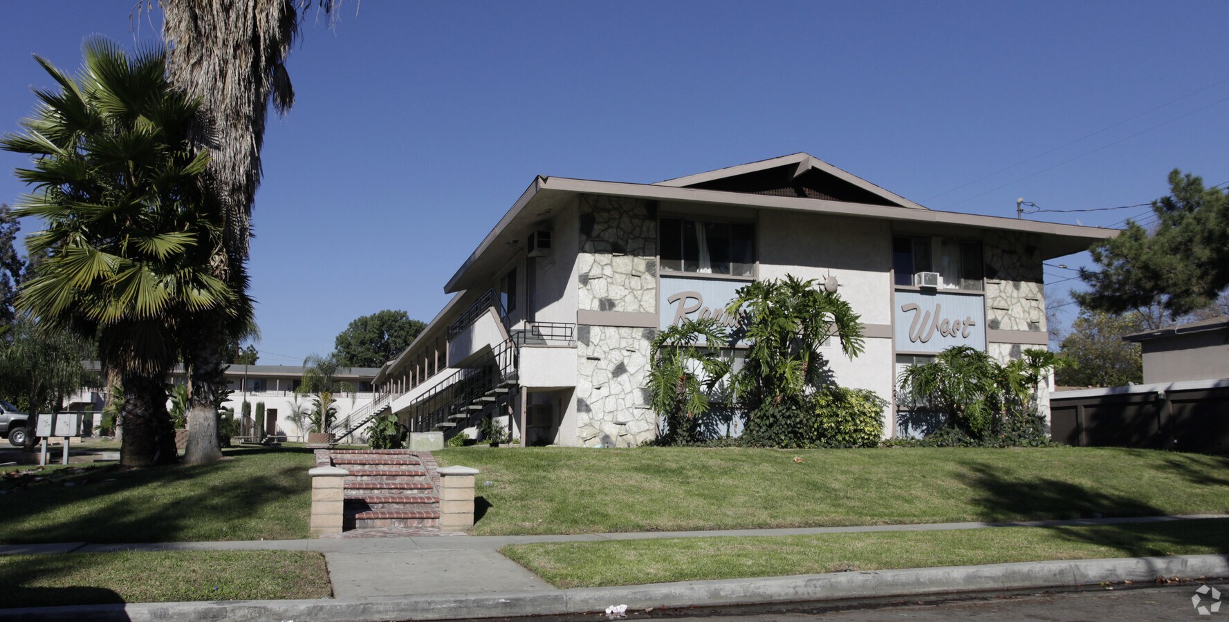 Photo - 1473 Randy St