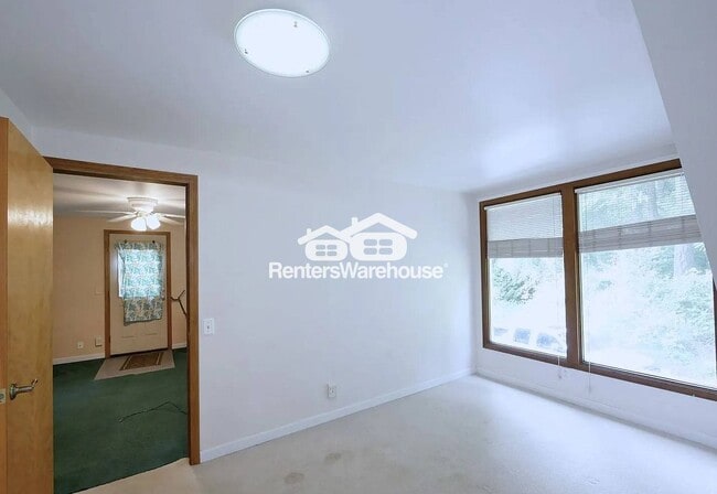 Photo - 4902 Issaquah-Pine Lake Rd SE