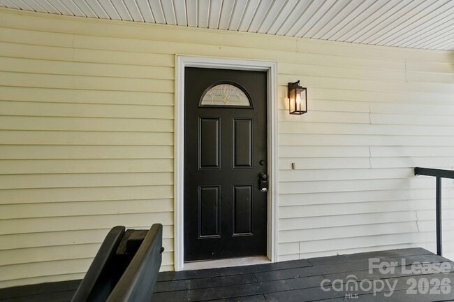 Photo - 2413 Hoffman St