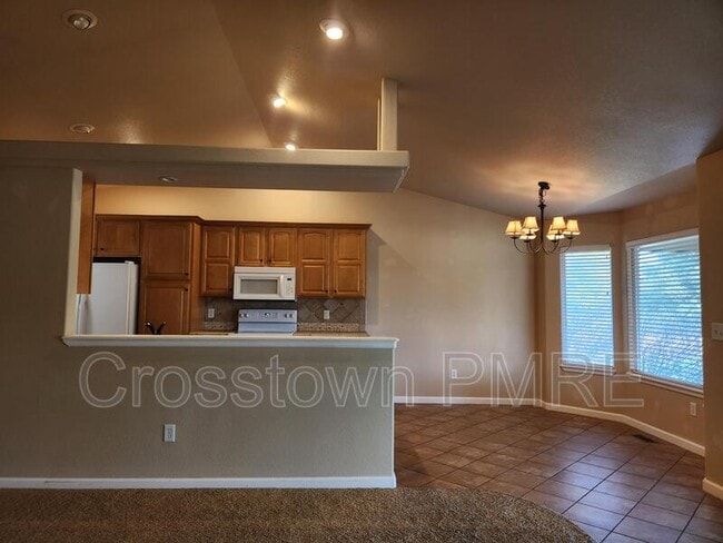 Photo - 157 Beacon Way