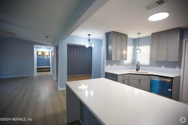 Building Photo - 3542 Sheldrake Dr Rental