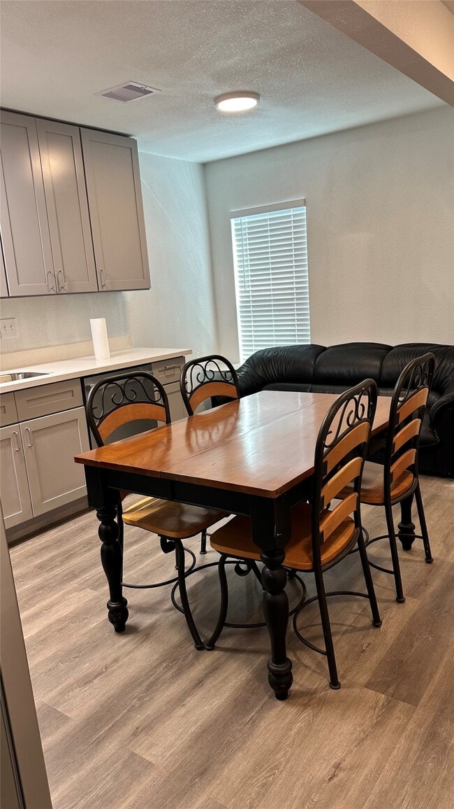 Photo - 6200 Ranchester Dr Unidad 230